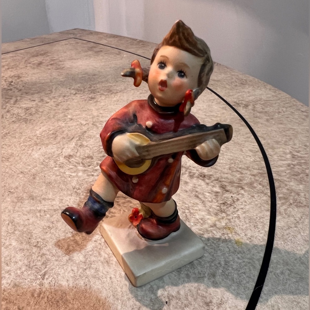 Vintage Hummel “Happiness” figurine